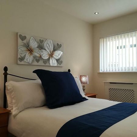 Stunning, 2 Bedroom, Ground Floor Apartment, Uplands, Суонзи Екстериор снимка