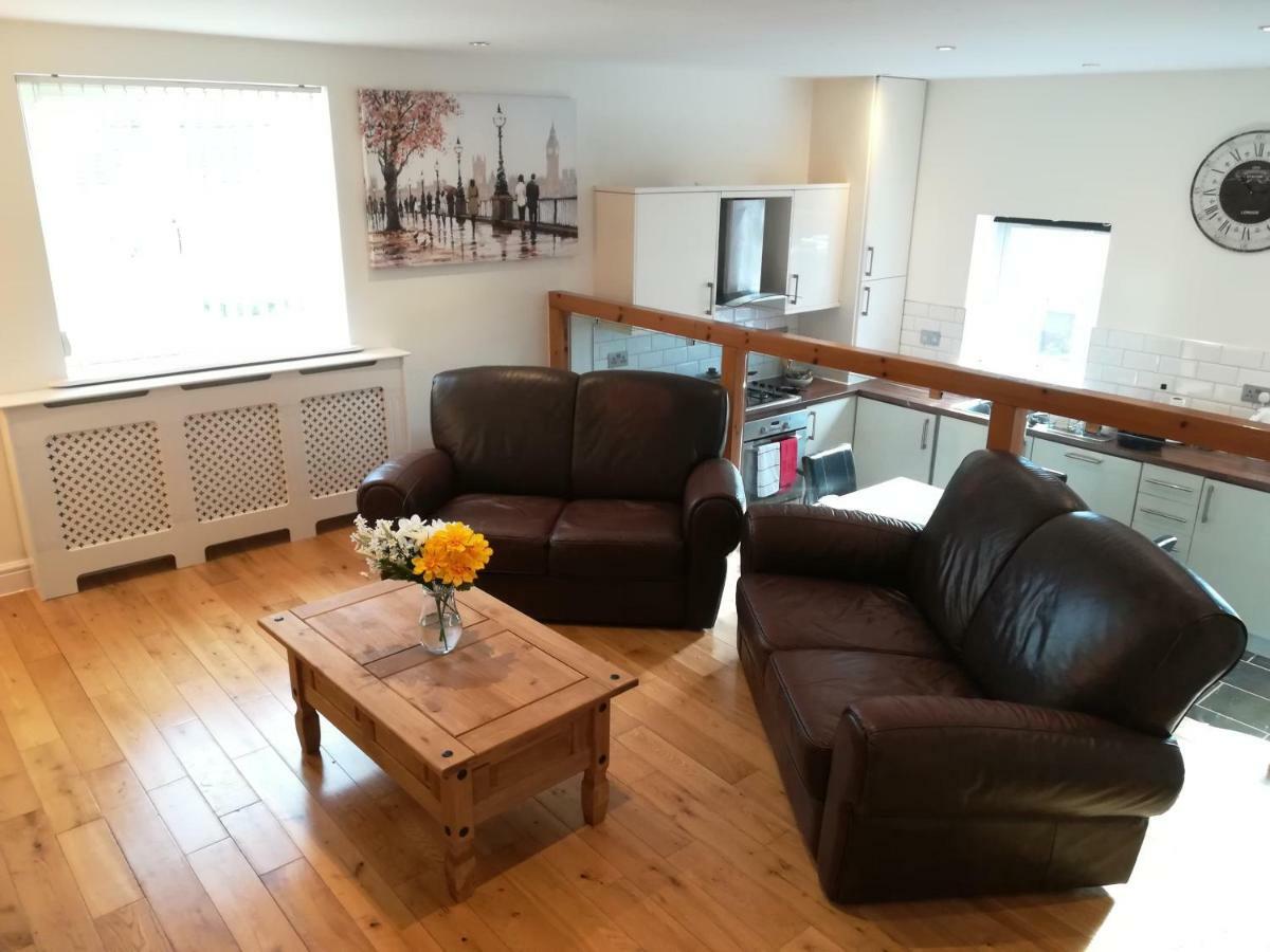 Stunning, 2 Bedroom, Ground Floor Apartment, Uplands, Суонзи Екстериор снимка