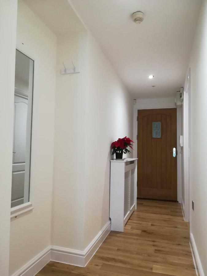 Stunning, 2 Bedroom, Ground Floor Apartment, Uplands, Суонзи Екстериор снимка